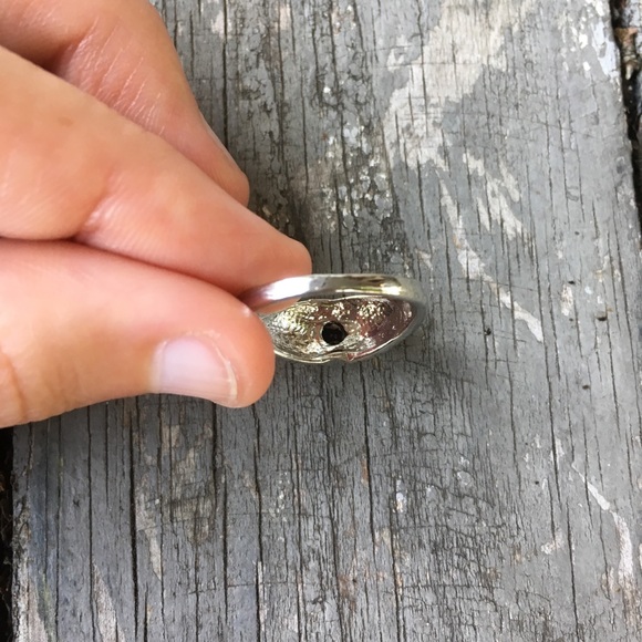 Silver Ring with Black Stone - Picture 6 of 12